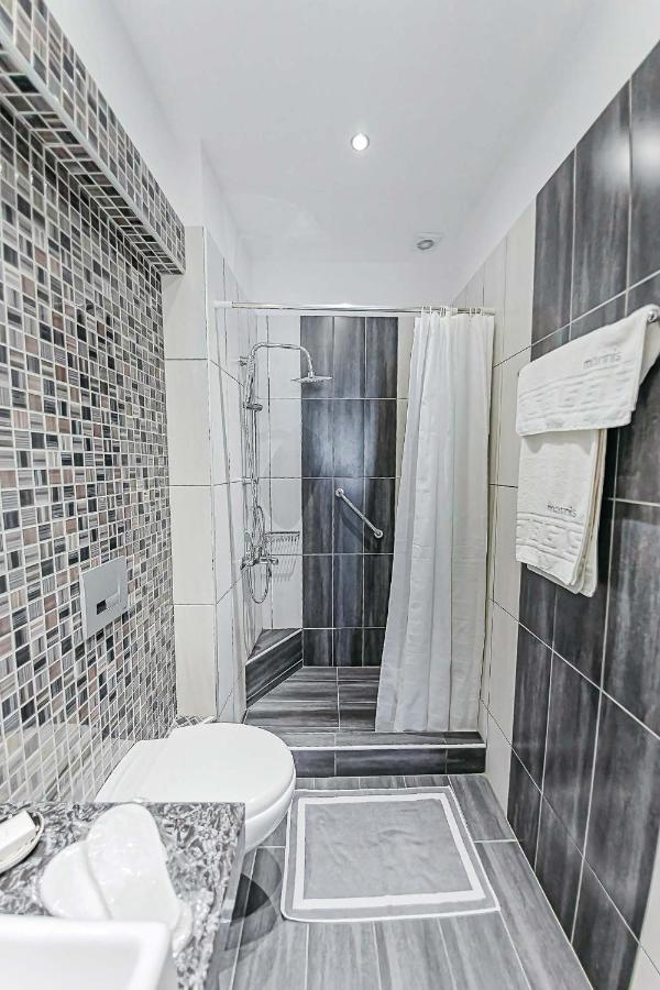 Marinis Boutique Rooms Nea Iraklitsa المظهر الخارجي الصورة