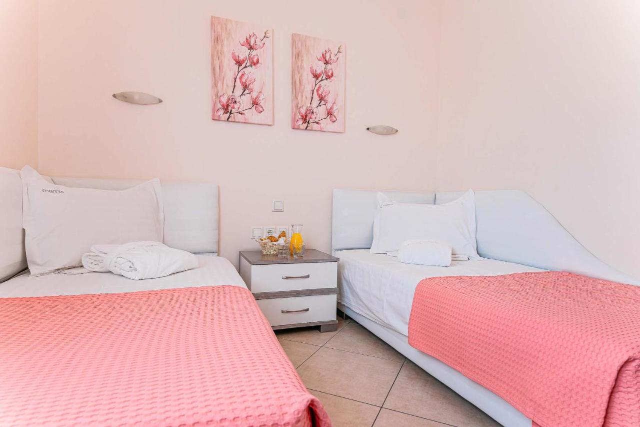 Marinis Boutique Rooms Nea Iraklitsa المظهر الخارجي الصورة