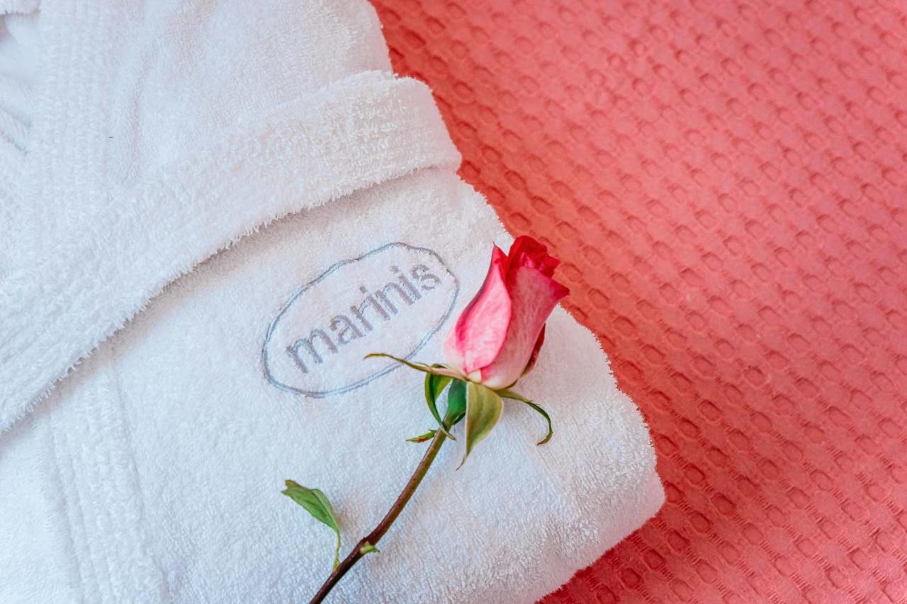 Marinis Boutique Rooms Nea Iraklitsa المظهر الخارجي الصورة