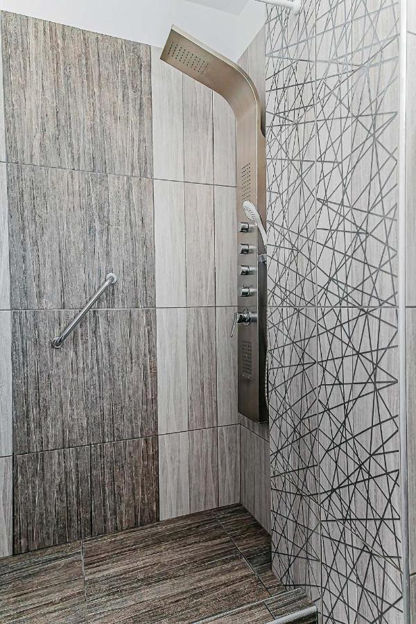 Marinis Boutique Rooms Nea Iraklitsa المظهر الخارجي الصورة