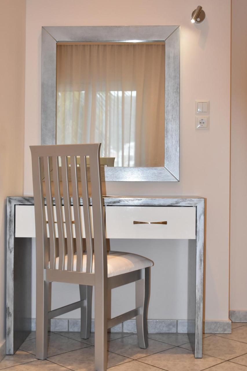 Marinis Boutique Rooms Nea Iraklitsa المظهر الخارجي الصورة