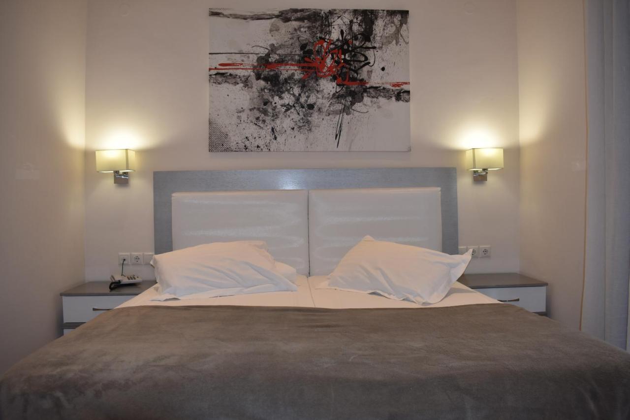 Marinis Boutique Rooms Nea Iraklitsa المظهر الخارجي الصورة